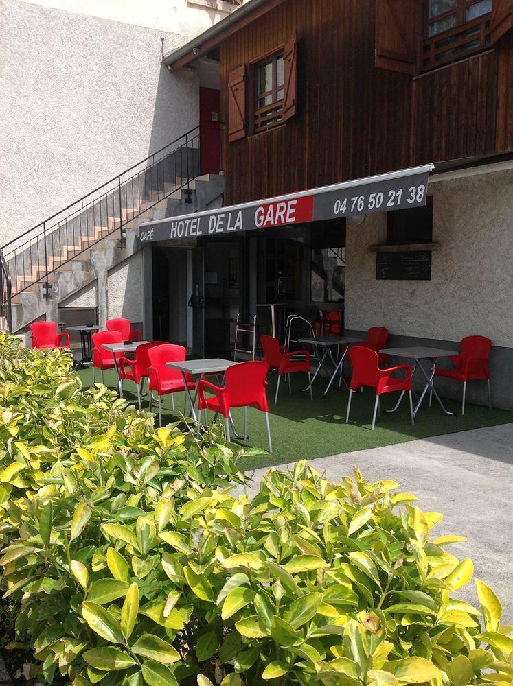 Alp'Hotel Voreppe Exterior foto